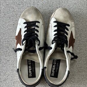 Golden Goose Sneakers